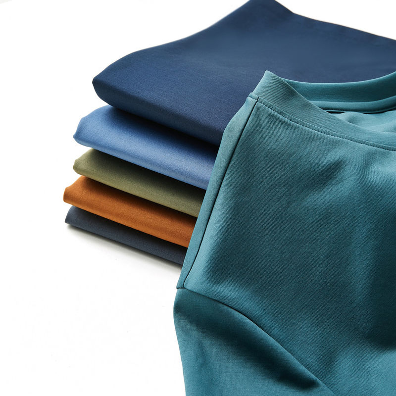 T-shirty z okrągłą szyją w stylu casual z logo i drukiem