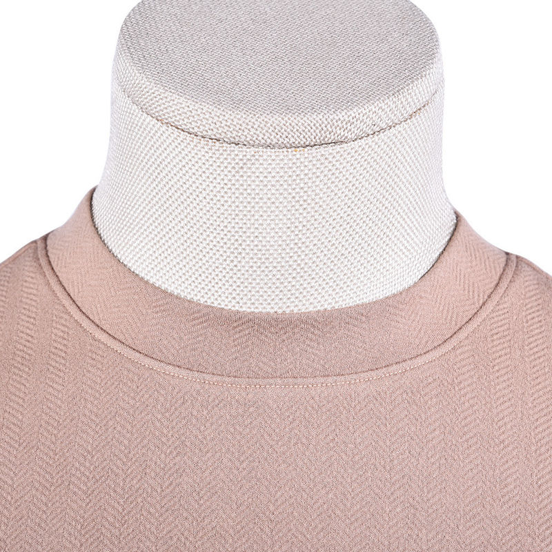 Damski prosty T-shirt z etykietą logo i szybko suszącą się przepustną tkaniną
