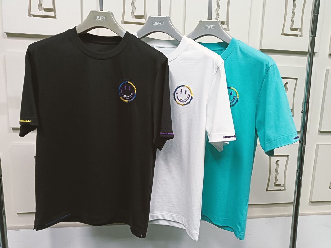 Drukowanie hurtowe na zamówienie Tanie Koszulki Płytkowe T-shirty T-shirty bawełniane T-shirty czarne