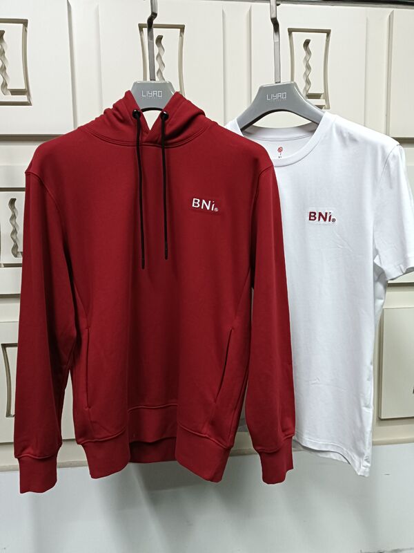 Wysokiej jakości letnie męskie T-shirty z okrągłym dekoltem, luźne, sportowe, do biegania, oddychające bawełniane topy odzieżowe