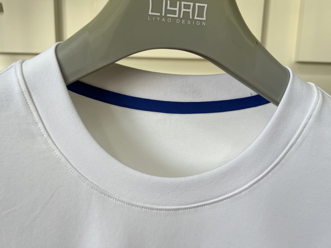 T-shirt z okrągłym dekoltem i haftem | Luksusowy T-shirt męski z okrągłym dekoltem i haftem 3D z literami i wzorami, produkcja koszulek